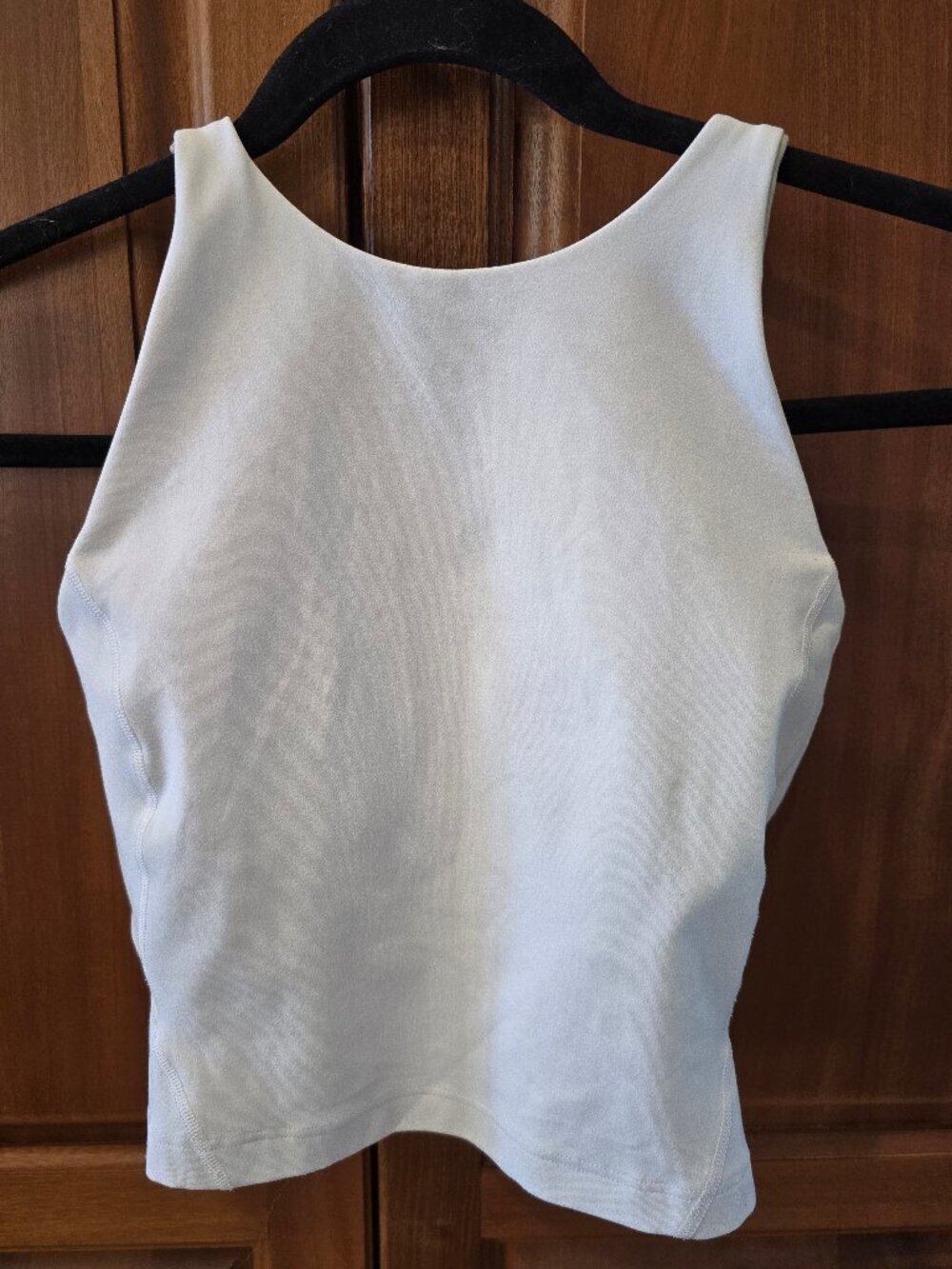 Lululemon white sports crop top tank with bra size 2